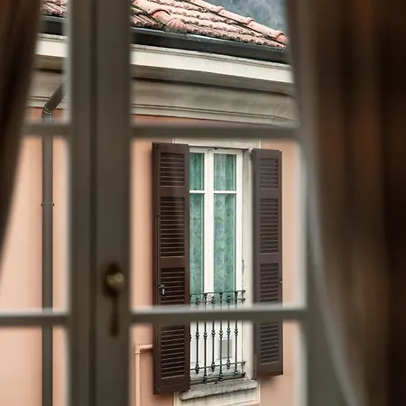 Jason & Jason - By My In Appartamento