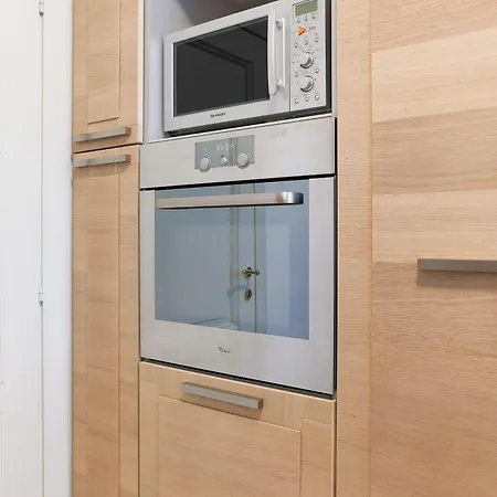 Jason & Jason - By My In Appartamento *