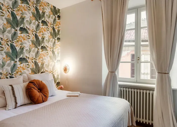 Jason & Jason - By My In アパート コモ